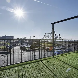 Fabrik - Harrowside By Service Apartements Blackpool